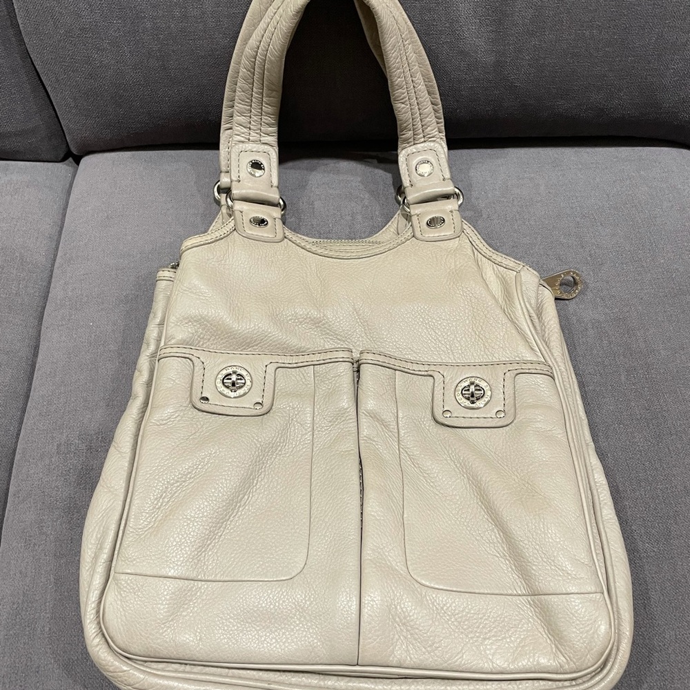 Marc by Marc Jacobs
Cream Leather Tote